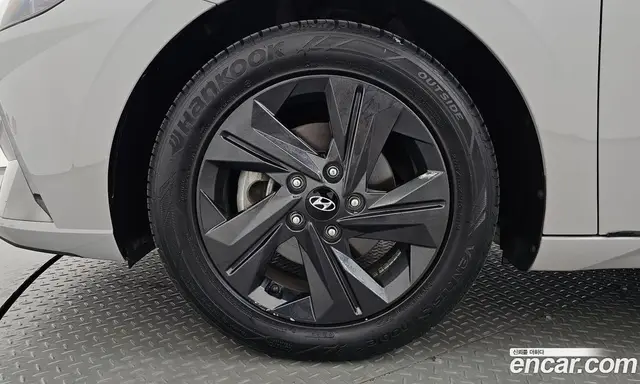 Hyundai Avante 2020 1.6 автомат (гидро), миниатюра 4 Hyundai Avante 2020 1.6 автомат (гидро), миниатюра 4