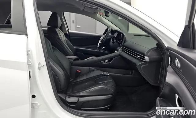 Hyundai Avante 2023 1.6 автомат (гидро), миниатюра 12