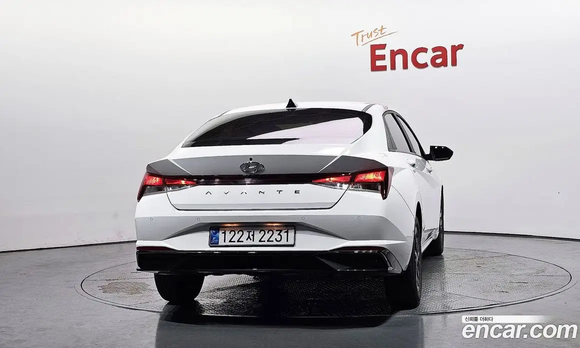 Hyundai Avante 2023 1.6 автомат (гидро), фото 4 Hyundai Avante 2023 1.6 автомат (гидро), фото 4