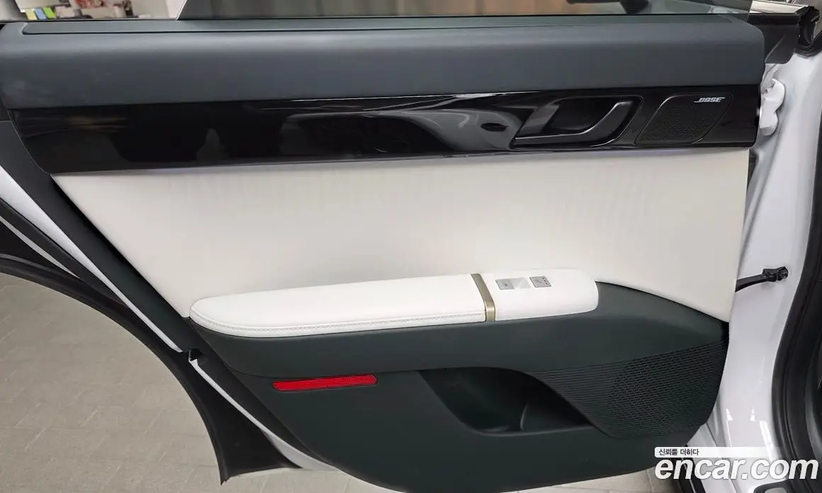 Hyundai Grandeur 2024 1.6 автомат (гидро), фото 15