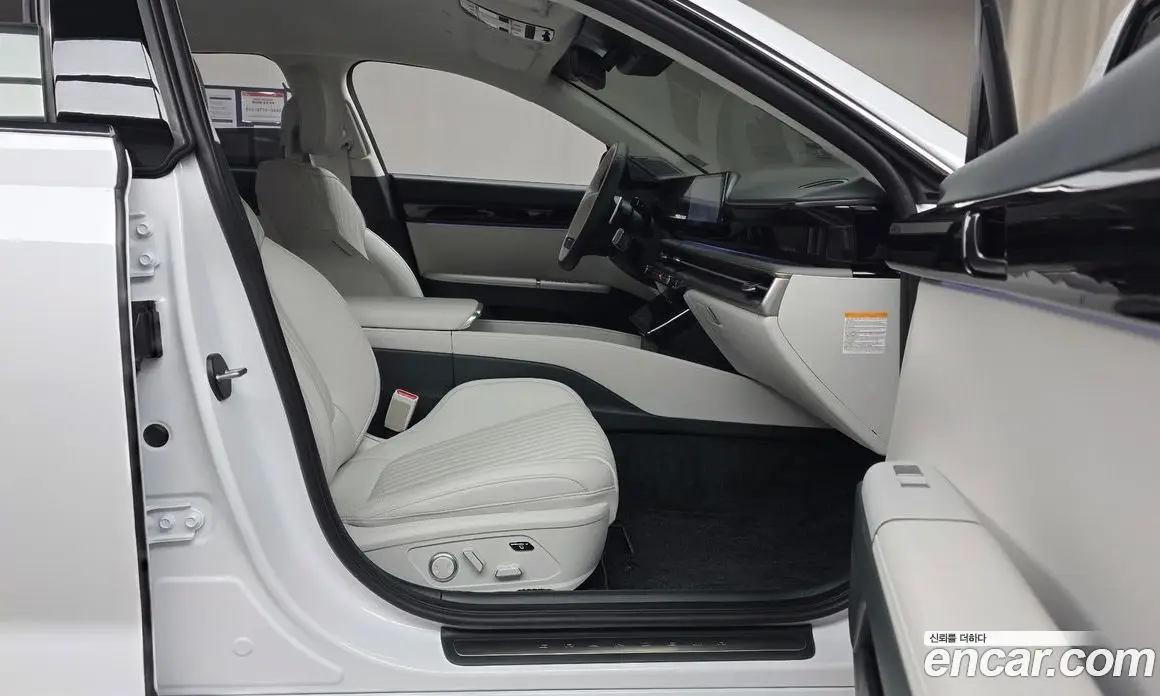 Hyundai Grandeur 2024 1.6 автомат (гидро), фото 16
