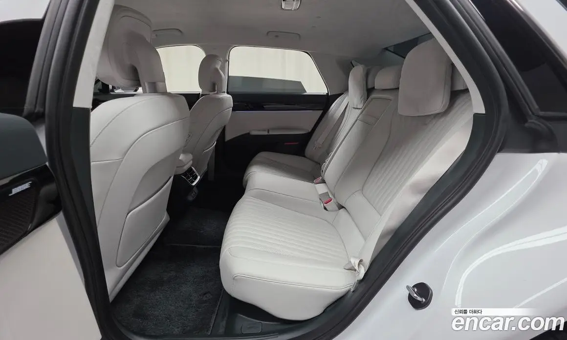 Hyundai Grandeur 2024 1.6 автомат (гидро), фото 18