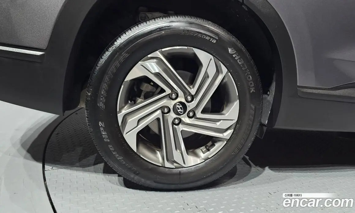 Hyundai Santa Fe 2022 2.2 автомат (гидро), фото 5