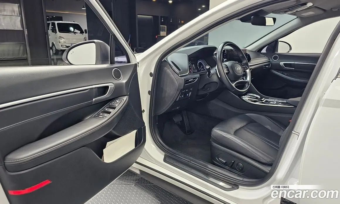 Hyundai Sonata 2023 2.0 автомат (гидро), фото 13 Hyundai Sonata 2023 2.0 автомат (гидро), фото 13