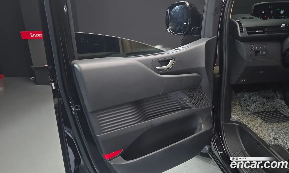 Hyundai Staria 2025 2.2 автомат (гидро), фото 15 Hyundai Staria 2025 2.2 автомат (гидро), фото 15
