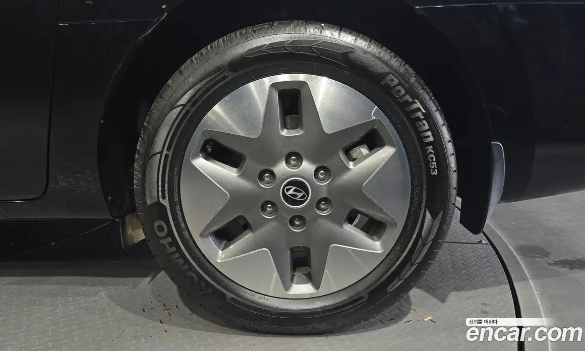 Hyundai Staria 2025 2.2 автомат (гидро), фото 7 Hyundai Staria 2025 2.2 автомат (гидро), фото 7