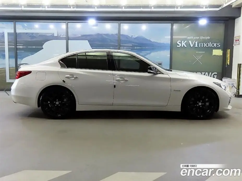 Infiniti Q50 2016 3.5 автомат (гидро), фото 3 Infiniti Q50 2016 3.5 автомат (гидро), фото 3