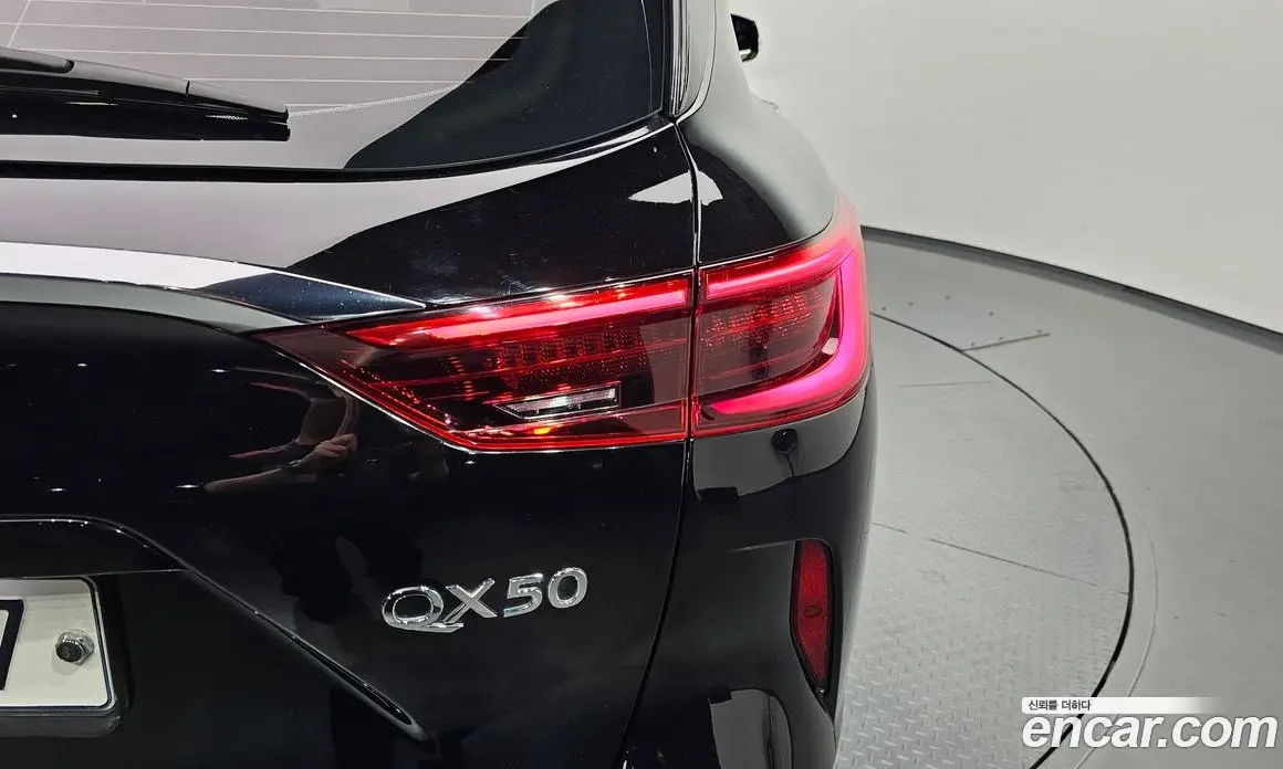 Infiniti QX50 2019 2.0 автомат (гидро), фото 9 Infiniti QX50 2019 2.0 автомат (гидро), фото 9