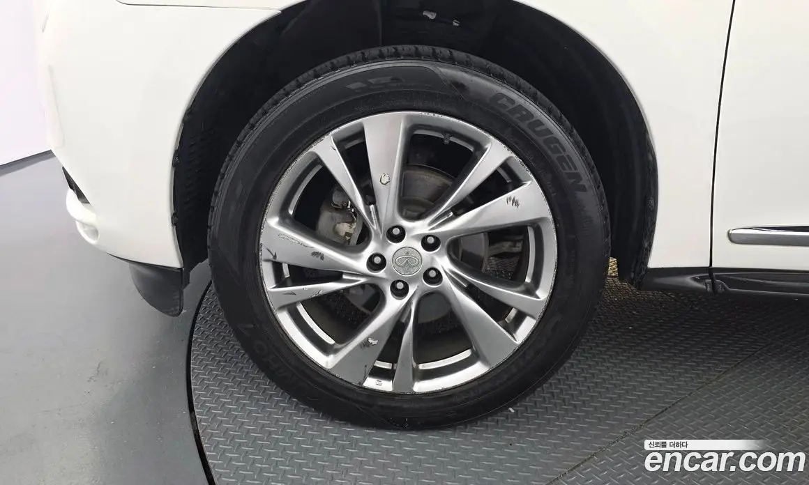 Infiniti QX60 2014 3.5 автомат (гидро), фото 5 Infiniti QX60 2014 3.5 автомат (гидро), фото 5