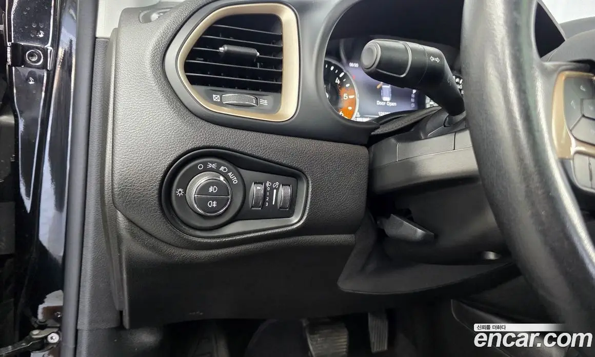 Jeep Renegade 2017 2.0 автомат (гидро), фото 16 Jeep Renegade 2017 2.0 автомат (гидро), фото 16