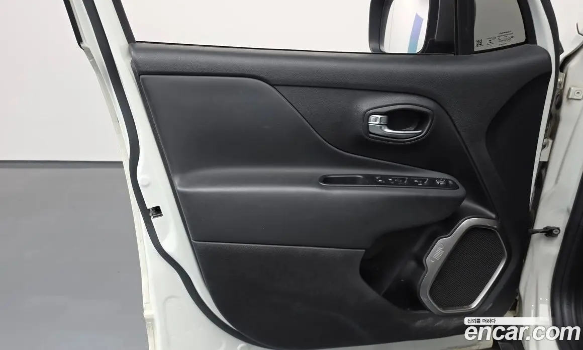 Jeep Renegade 2020 1.6 автомат (гидро), фото 14 Jeep Renegade 2020 1.6 автомат (гидро), фото 14