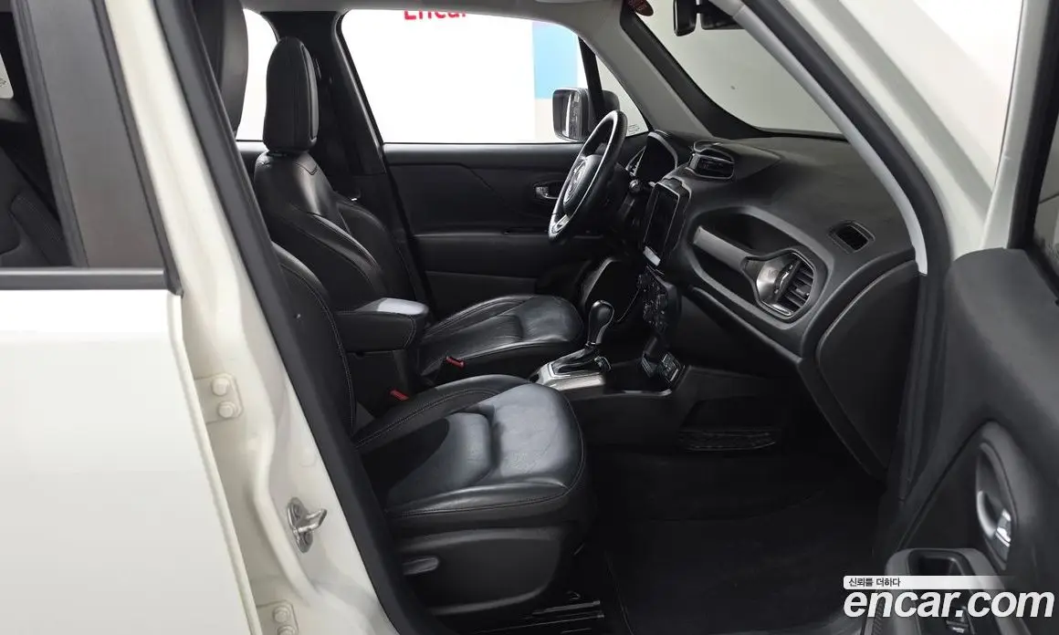 Jeep Renegade 2020 1.6 автомат (гидро), фото 16 Jeep Renegade 2020 1.6 автомат (гидро), фото 16