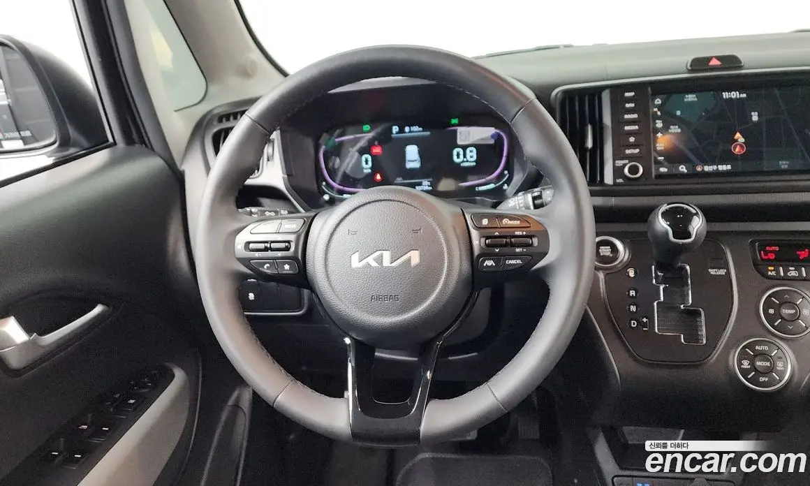 Kia Ray 2023 1.0 автомат (гидро), фото 19