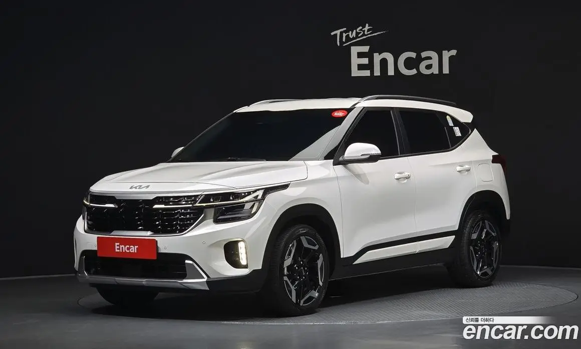 Kia Seltos 2024 1.6 автомат (гидро), фото 1 Kia Seltos 2024 1.6 автомат (гидро), фото 1