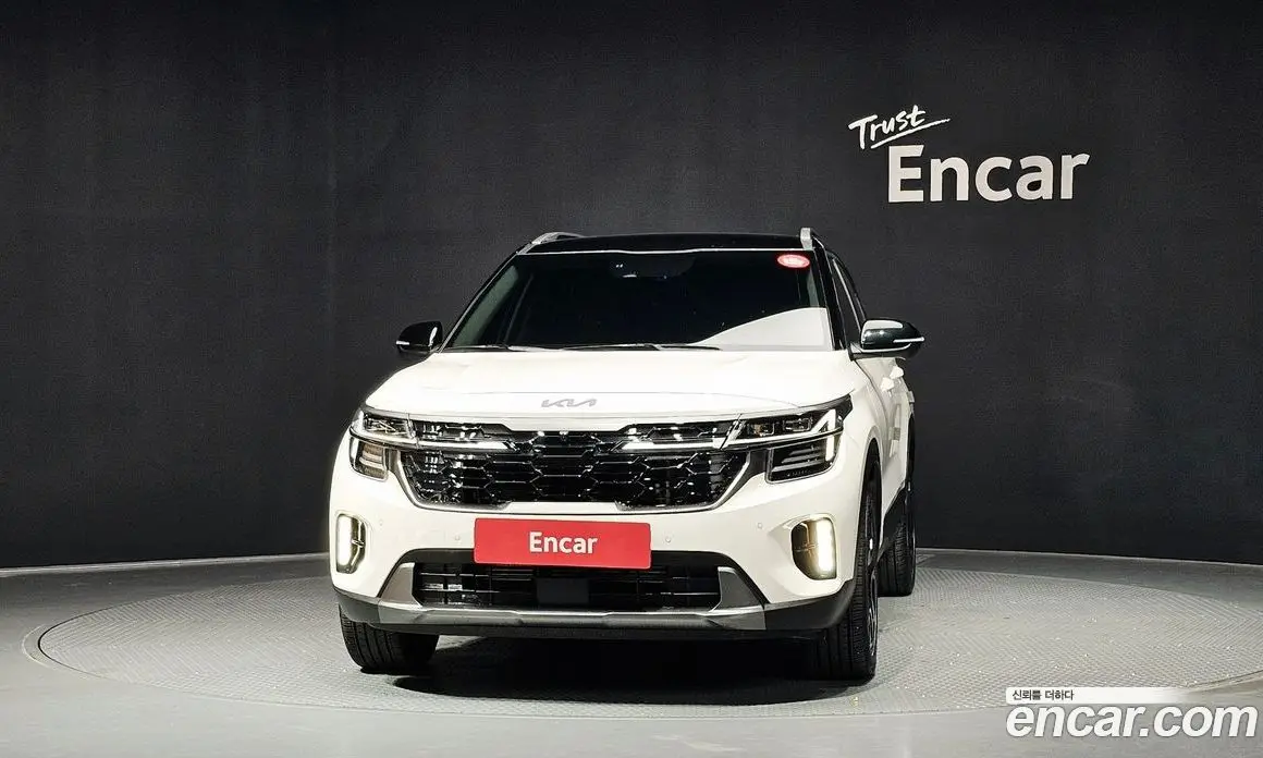 Kia Seltos 2025 1.6 автомат (гидро), фото 3 Kia Seltos 2025 1.6 автомат (гидро), фото 3