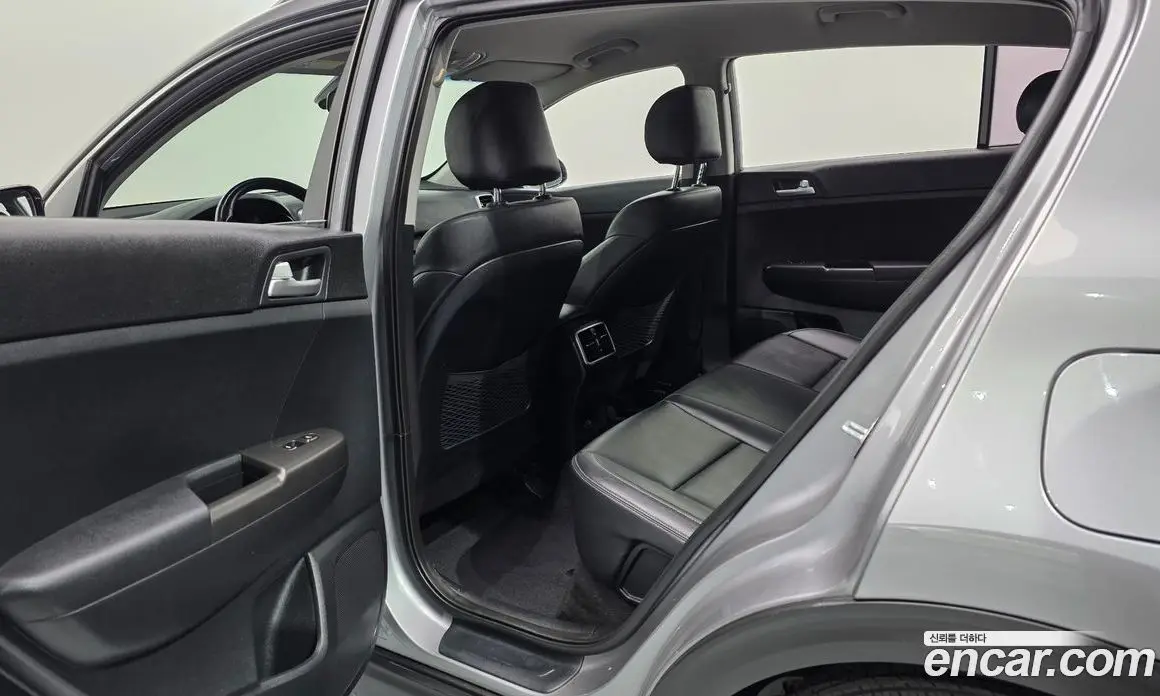 Kia Sportage 2018 2.0 автомат (гидро), фото 12 Kia Sportage 2018 2.0 автомат (гидро), фото 12