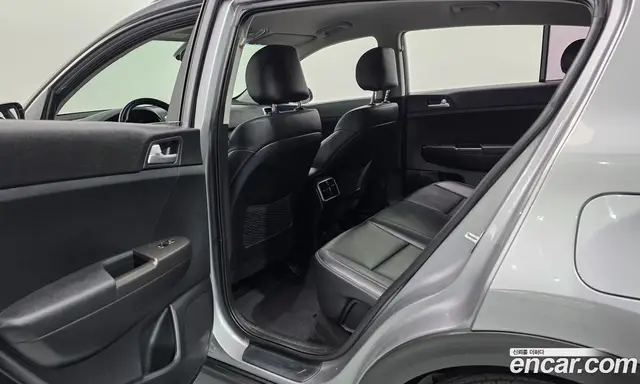 Kia Sportage 2018 2.0 автомат (гидро), миниатюра 12
