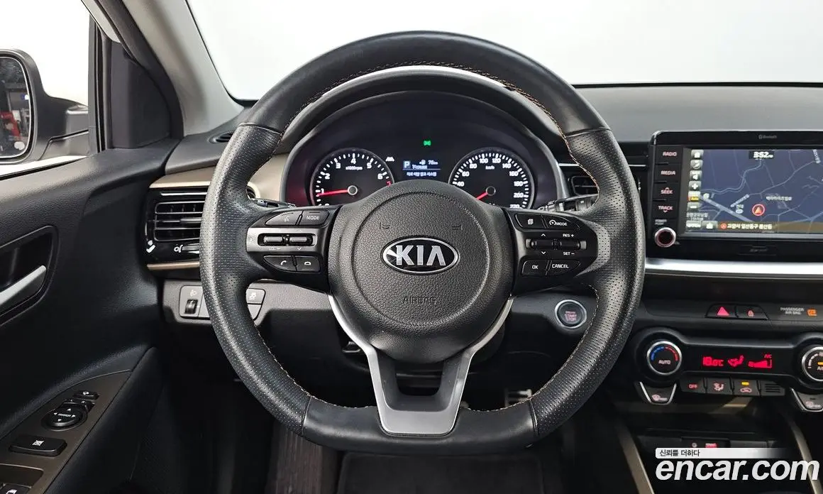Kia Stonic 2018 1.4 автомат (гидро), фото 18 Kia Stonic 2018 1.4 автомат (гидро), фото 18