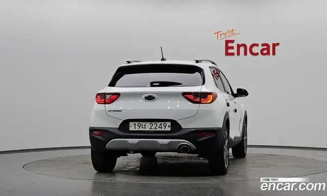 Kia Stonic 2018 1.4 автомат (гидро), миниатюра 3 Kia Stonic 2018 1.4 автомат (гидро), миниатюра 3