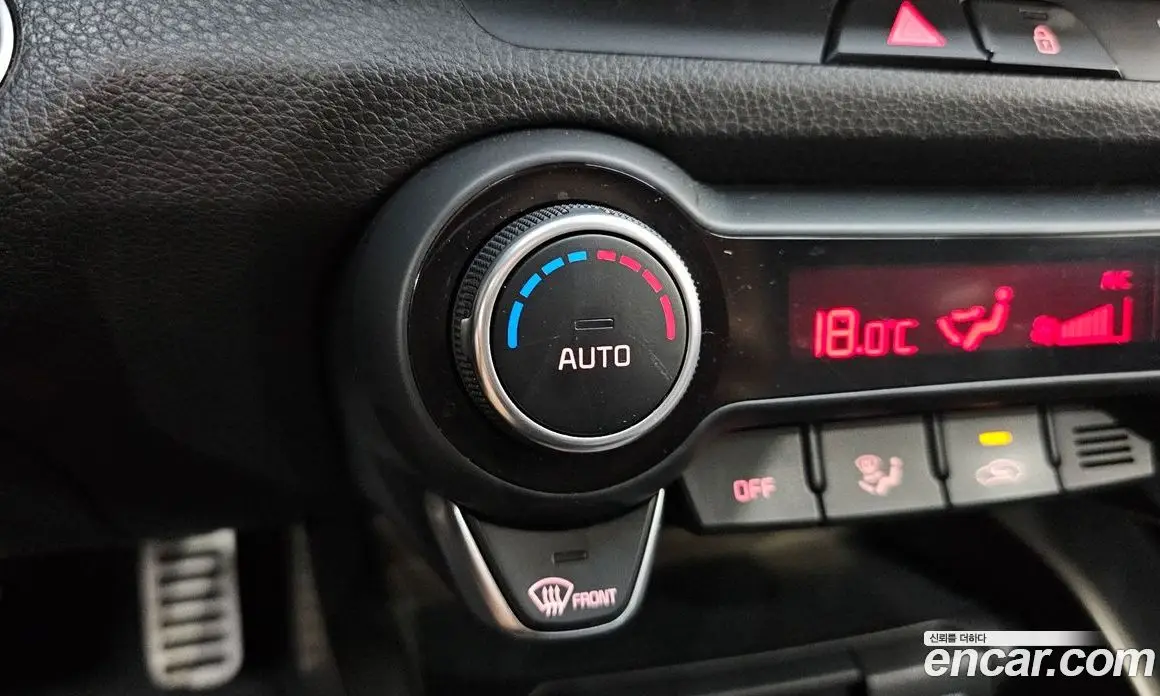 Kia Stonic 2018 1.4 автомат (гидро), фото 22 Kia Stonic 2018 1.4 автомат (гидро), фото 22