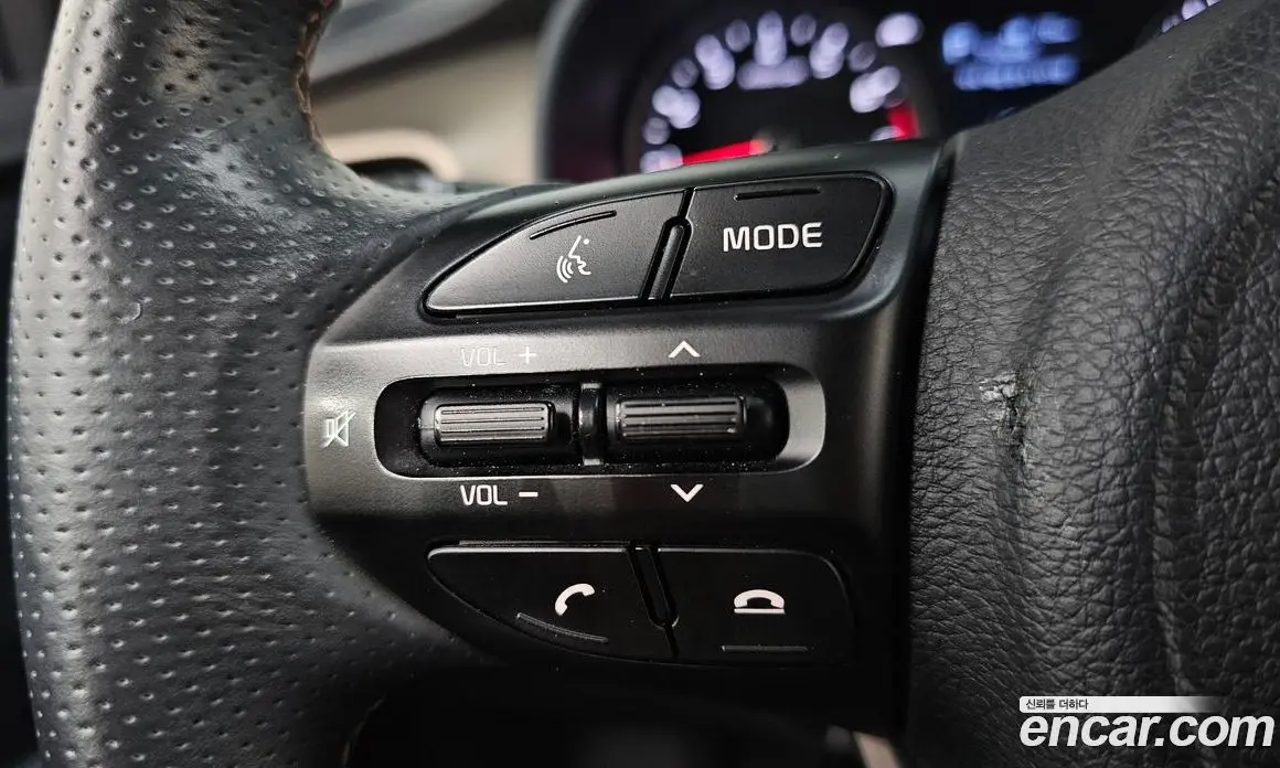 Kia Stonic 2018 1.4 автомат (гидро), фото 28 Kia Stonic 2018 1.4 автомат (гидро), фото 28