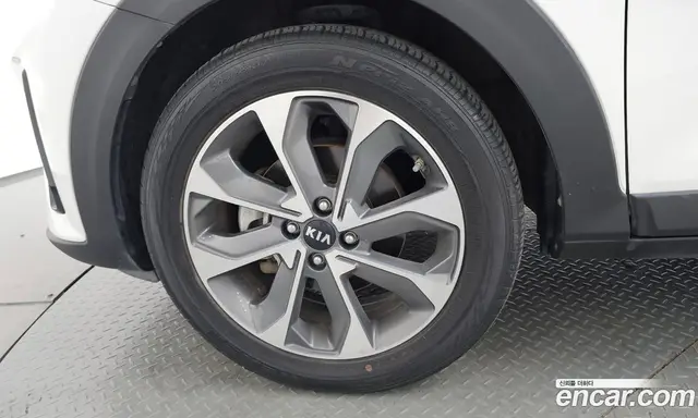 Kia Stonic 2018 1.4 автомат (гидро), миниатюра 4 Kia Stonic 2018 1.4 автомат (гидро), миниатюра 4