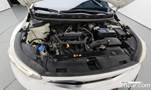 Kia Stonic 2018 1.4 автомат (гидро), миниатюра 5 Kia Stonic 2018 1.4 автомат (гидро), миниатюра 5