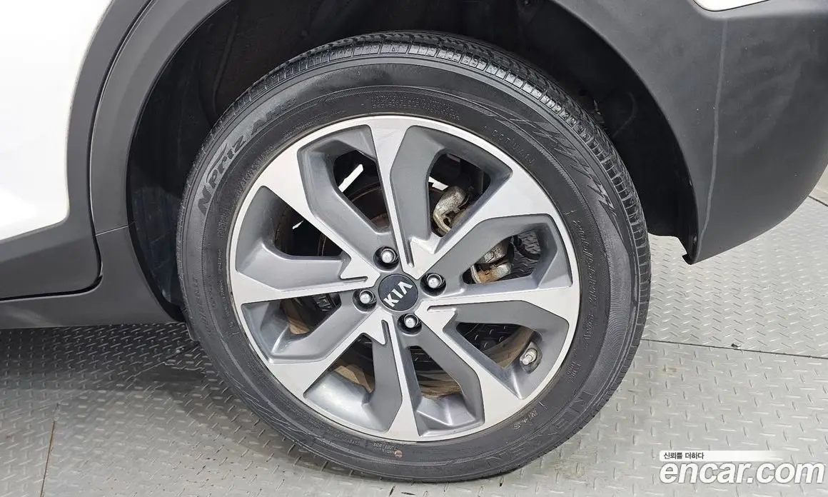 Kia Stonic 2018 1.4 автомат (гидро), фото 6 Kia Stonic 2018 1.4 автомат (гидро), фото 6