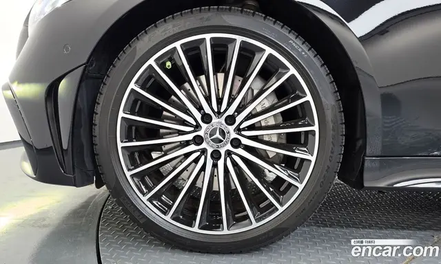 Mercedes-Benz CLS-Class 2023 3.0 автомат (гидро), миниатюра 5