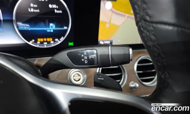 Mercedes-Benz E-Class 2019 2.0 автомат (гидро), миниатюра 12