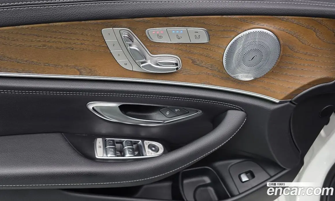Mercedes-Benz E-Class 2019 2.0 автомат (гидро), фото 28 Mercedes-Benz E-Class 2019 2.0 автомат (гидро), фото 28