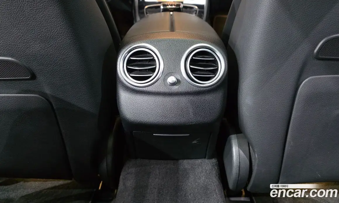 Mercedes-Benz E-Class 2019 2.0 автомат (гидро), фото 30 Mercedes-Benz E-Class 2019 2.0 автомат (гидро), фото 30