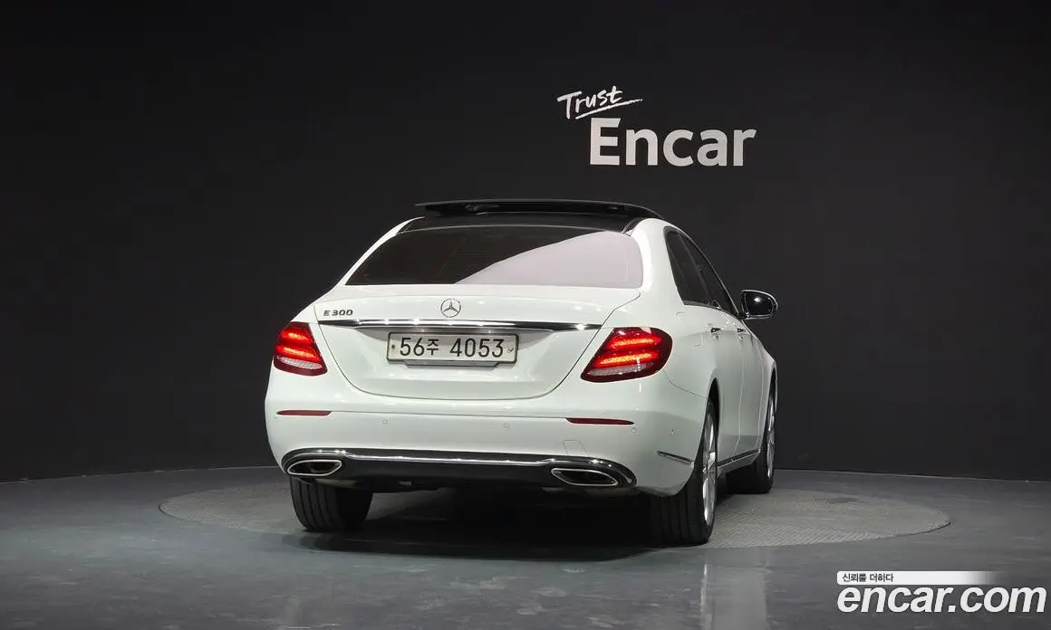 Mercedes-Benz E-Class 2019 2.0 автомат (гидро), фото 4 Mercedes-Benz E-Class 2019 2.0 автомат (гидро), фото 4