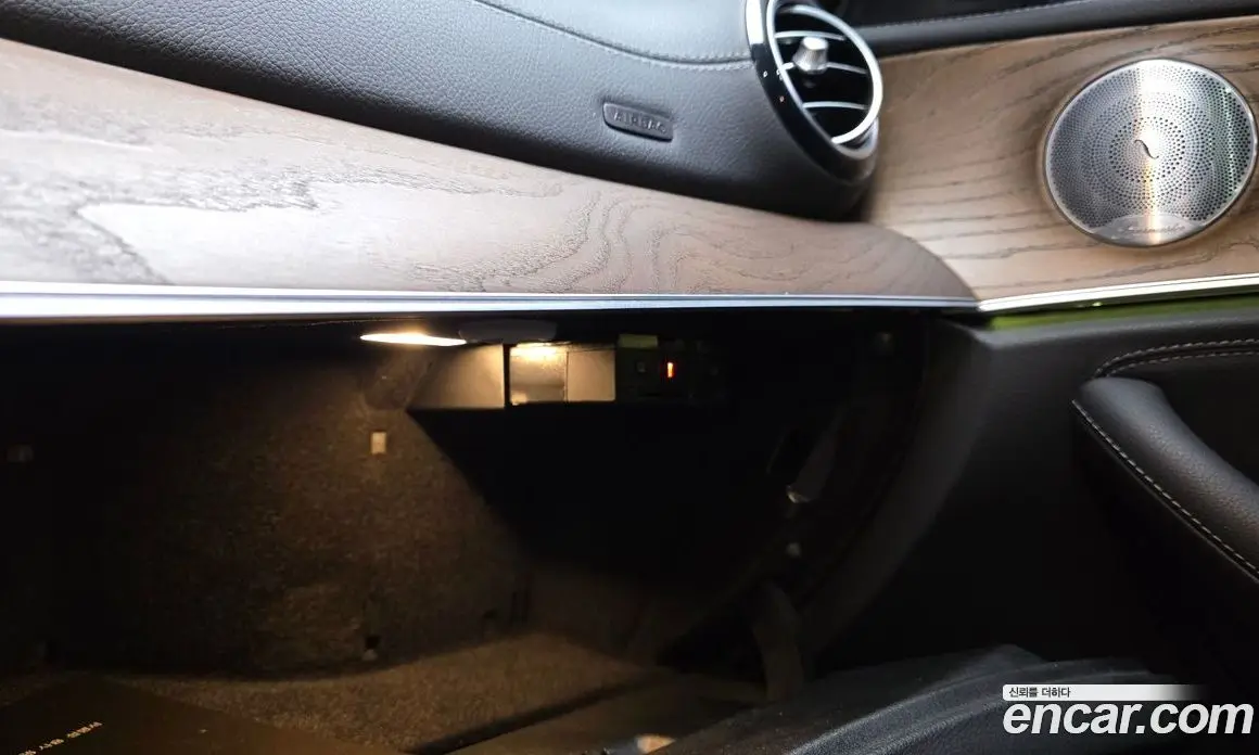 Mercedes-Benz E-Class 2019 2.0 автомат (гидро), фото 35 Mercedes-Benz E-Class 2019 2.0 автомат (гидро), фото 35