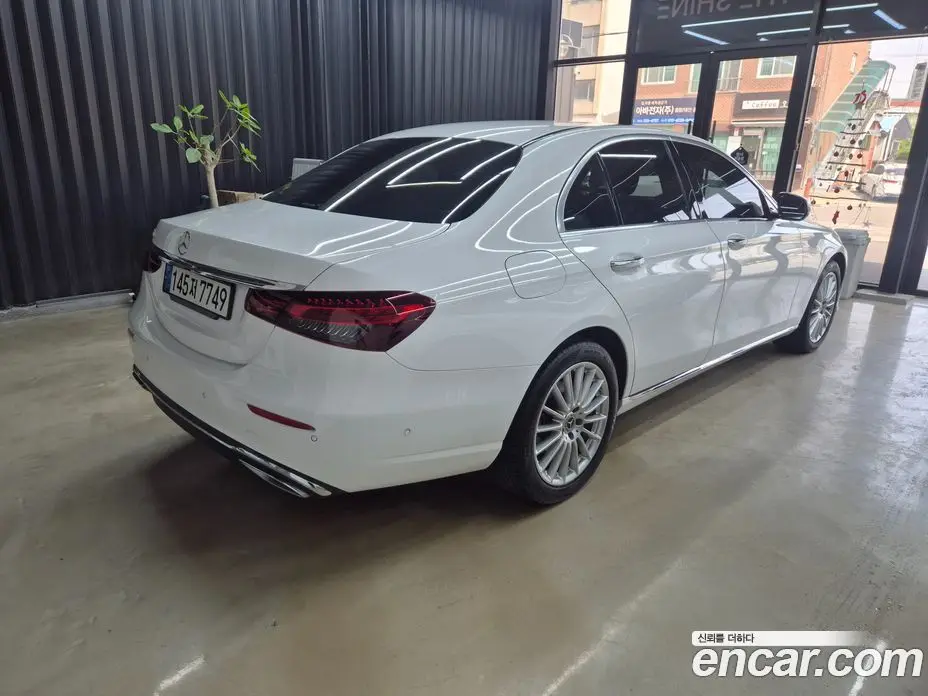 Mercedes-Benz E-Class 2021 2.0 автомат (гидро), фото 4 Mercedes-Benz E-Class 2021 2.0 автомат (гидро), фото 4