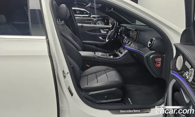 Mercedes-Benz E-Class 2022 1.9 автомат (гидро), миниатюра 11