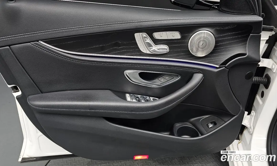 Mercedes-Benz E-Class 2022 1.9 автомат (гидро), фото 14