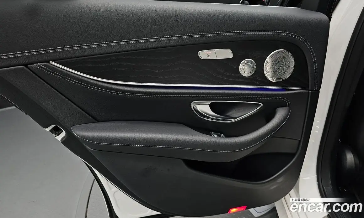 Mercedes-Benz E-Class 2022 1.9 автомат (гидро), фото 15