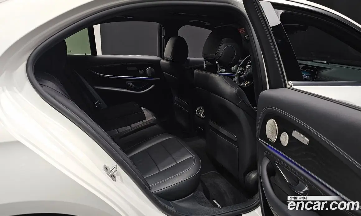 Mercedes-Benz E-Class 2022 1.9 автомат (гидро), фото 16