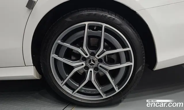 Mercedes-Benz E-Class 2022 1.9 автомат (гидро), миниатюра 7