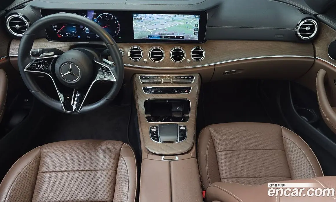 Mercedes-Benz E-Class 2023 2.0 автомат (гидро), фото 7