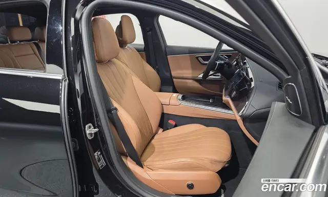 Mercedes-Benz E-Class 2025 2.0 автомат (гидро), миниатюра 12