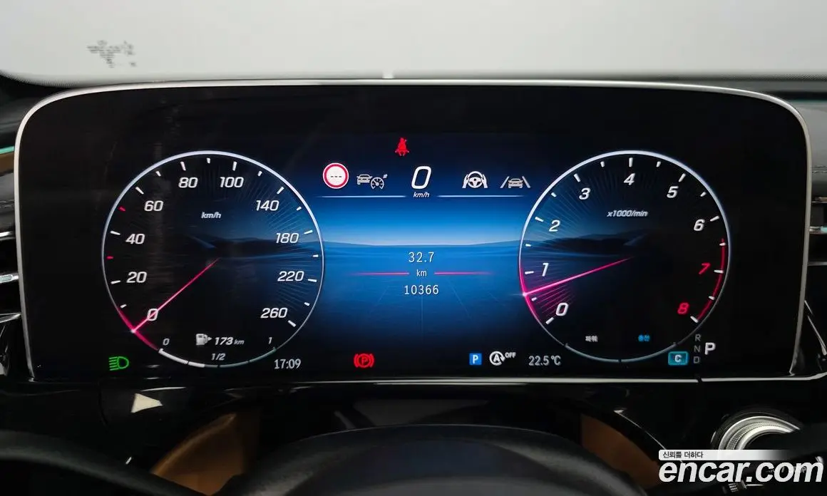Mercedes-Benz E-Class 2025 2.0 автомат (гидро), фото 8 Mercedes-Benz E-Class 2025 2.0 автомат (гидро), фото 8