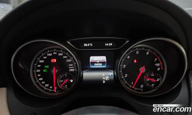 Mercedes-Benz GLA-Class 2018 2.0 автомат (гидро), миниатюра 11 Mercedes-Benz GLA-Class 2018 2.0 автомат (гидро), миниатюра 11