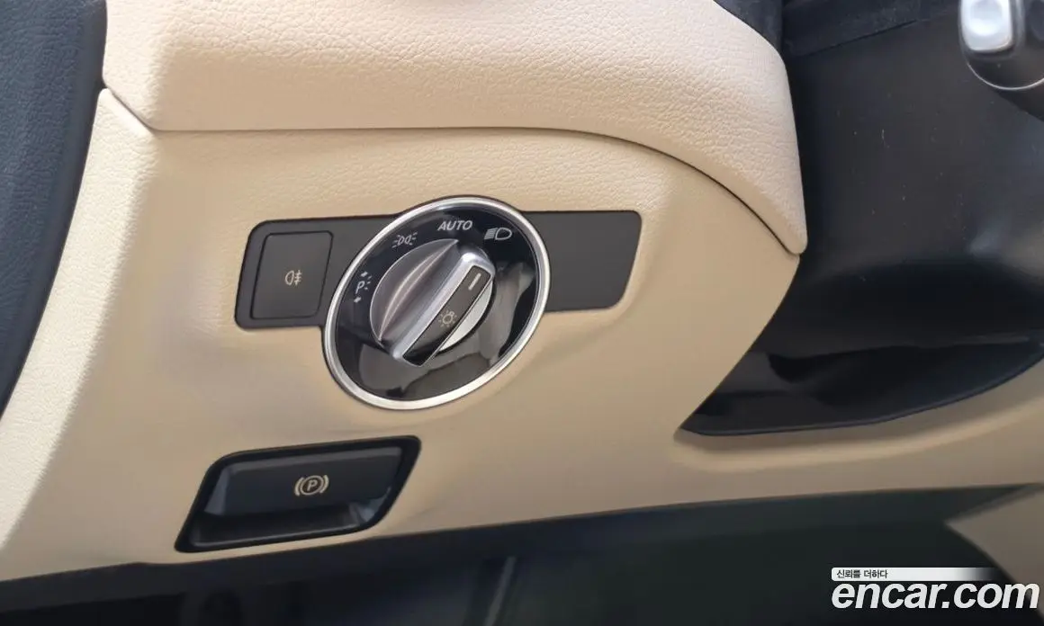 Mercedes-Benz GLA-Class 2018 2.0 автомат (гидро), фото 27 Mercedes-Benz GLA-Class 2018 2.0 автомат (гидро), фото 27