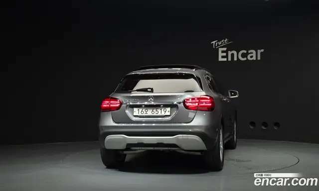 Mercedes-Benz GLA-Class 2018 2.0 автомат (гидро), миниатюра 4 Mercedes-Benz GLA-Class 2018 2.0 автомат (гидро), миниатюра 4
