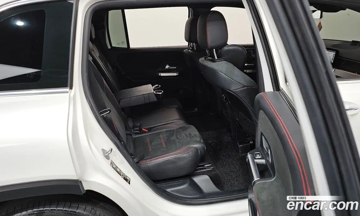 Mercedes-Benz GLB-Class 2021 2.0 автомат (гидро), фото 12