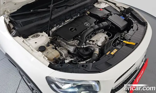 Mercedes-Benz GLB-Class 2021 2.0 автомат (гидро), миниатюра 6