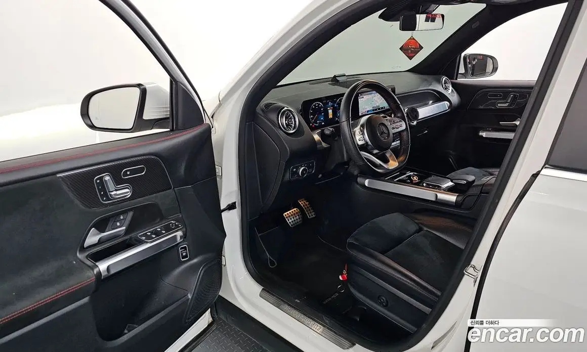 Mercedes-Benz GLB-Class 2021 2.0 автомат (гидро), фото 10