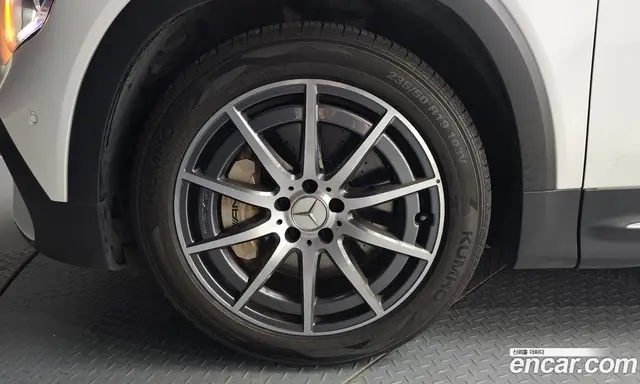 Mercedes-Benz GLB-Class 2022 2.0 автомат (гидро), миниатюра 5